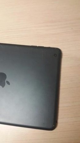 iPad Mini 16GB Wi-Fi Zwart (barst in glas)