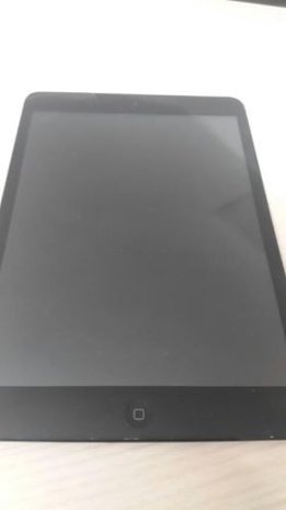 iPad Mini 16GB Wi-Fi Zwart (barst in glas)